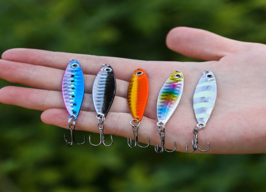 color fishing lures